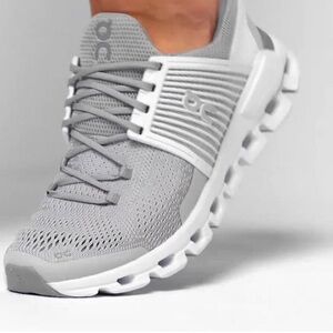 OnCloud Cloudswift Running Light Gray sneakers